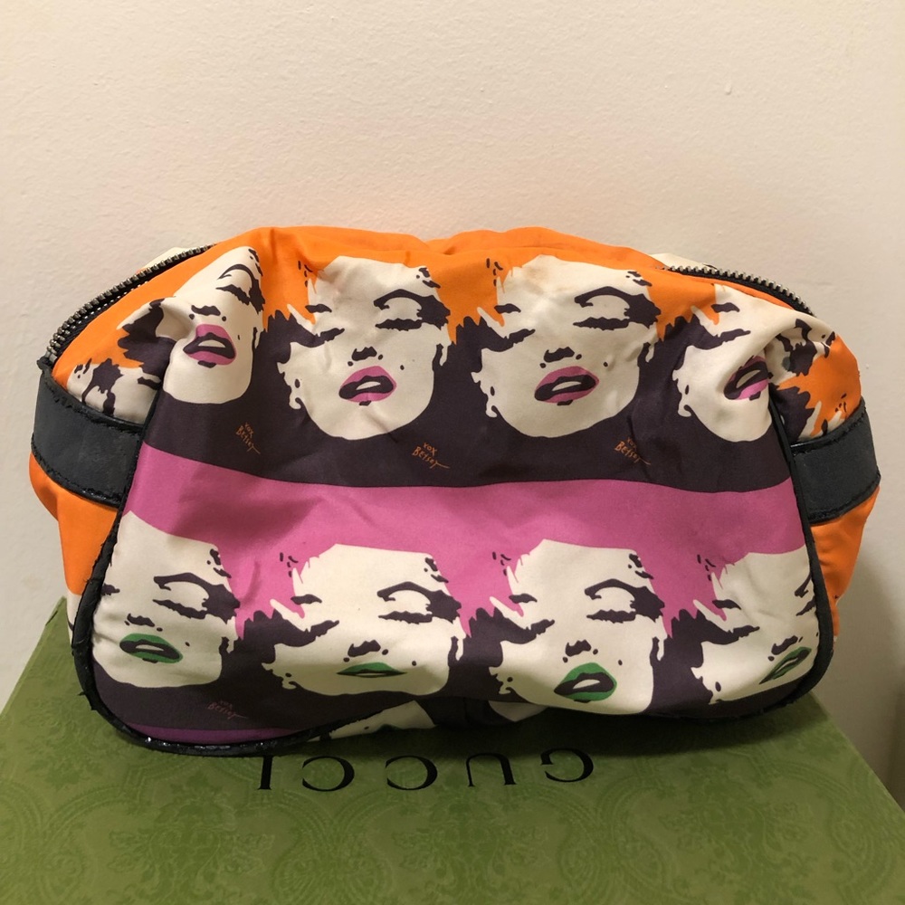 Betsey Johnson Marilyn Monroe y2k cosmetic makeup bag pouch.